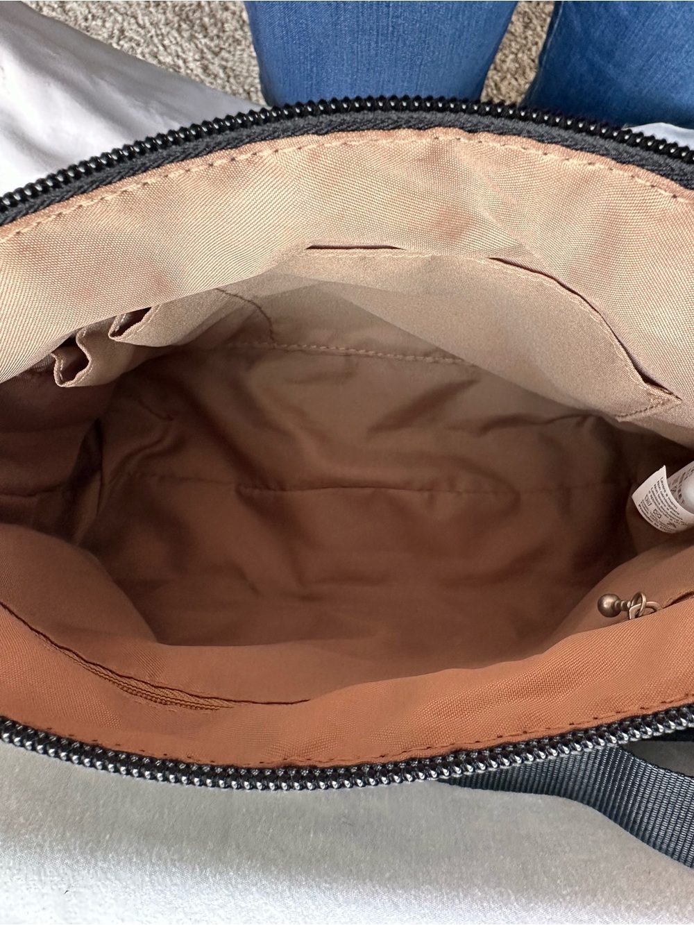 Baggallini Black Crossbody. - Picture 8 of 12